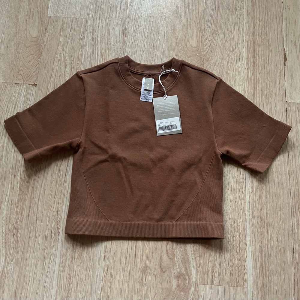Everlane Seamless Tee